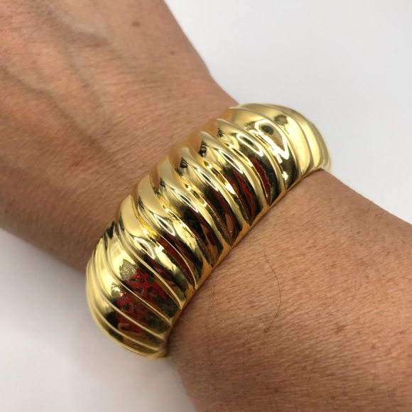 Gold-Tone Ribbed Hinged Bracelet - Picture 7 of 7